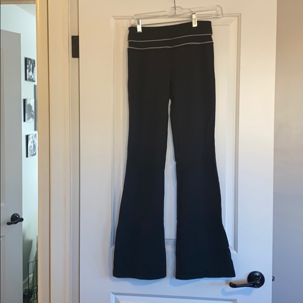 Women’s lululemon reversible pants, boot cut sz 4
